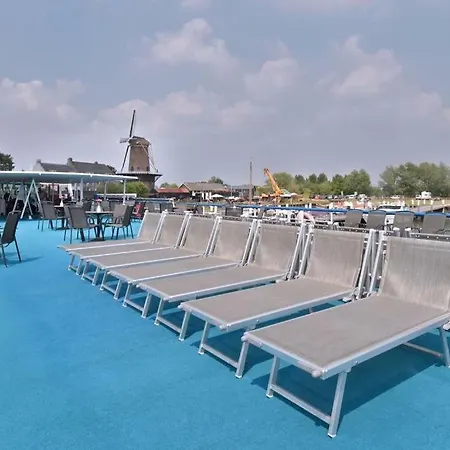 Hotelship Poseidon 3* Dusseldorf